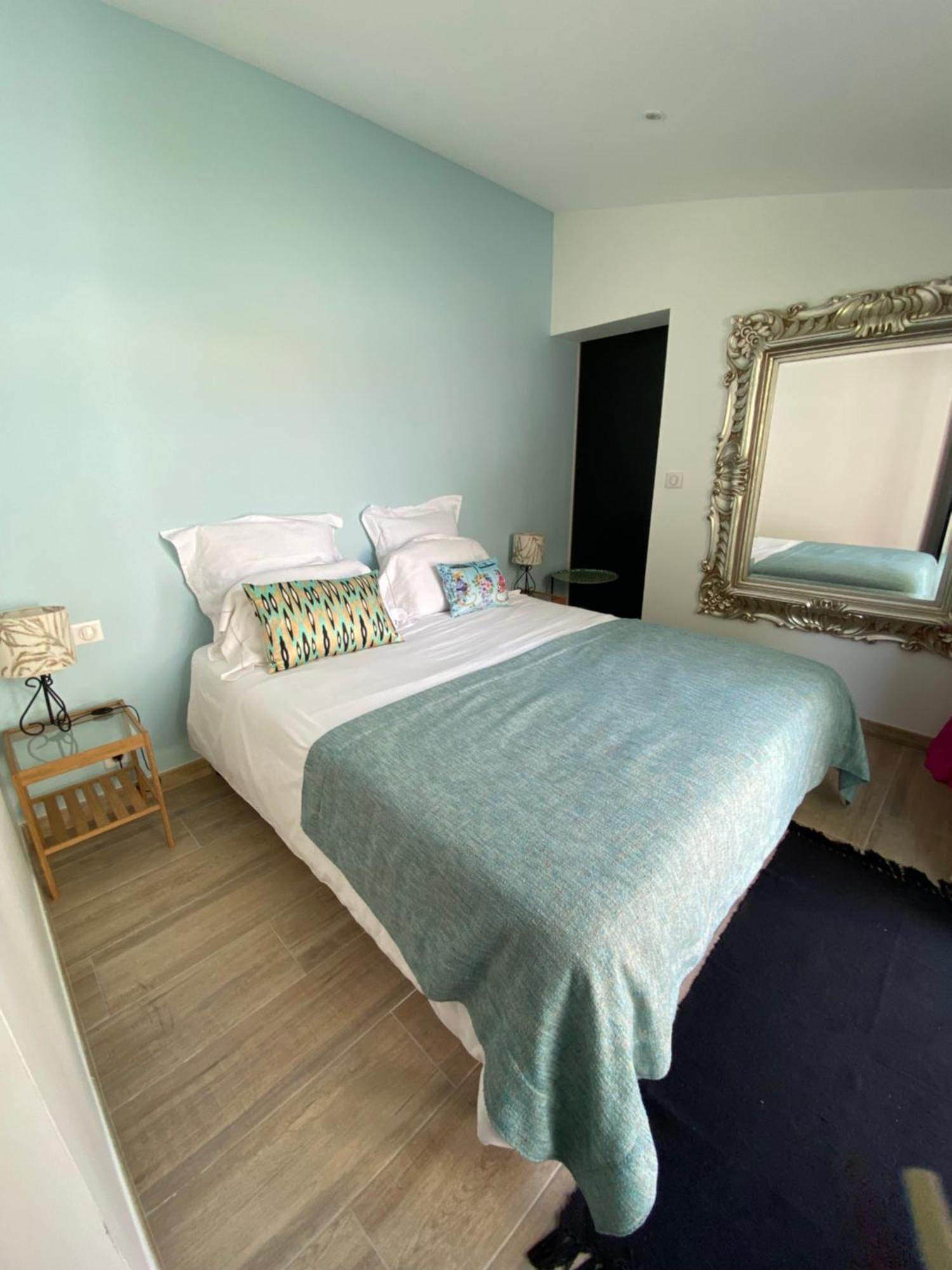 Le 5 Bis Bed & Breakfast Mornac-sur-Seudre Екстериор снимка